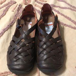 Baretraps brown shoes